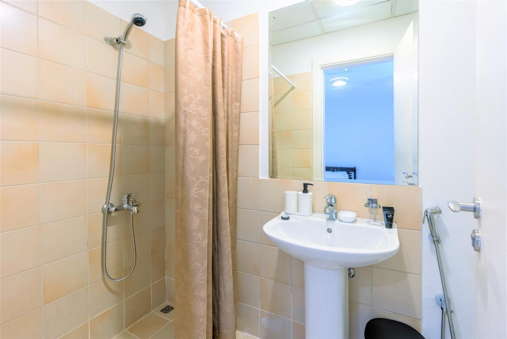 Stunning Front Eye View Jbr Appartement
