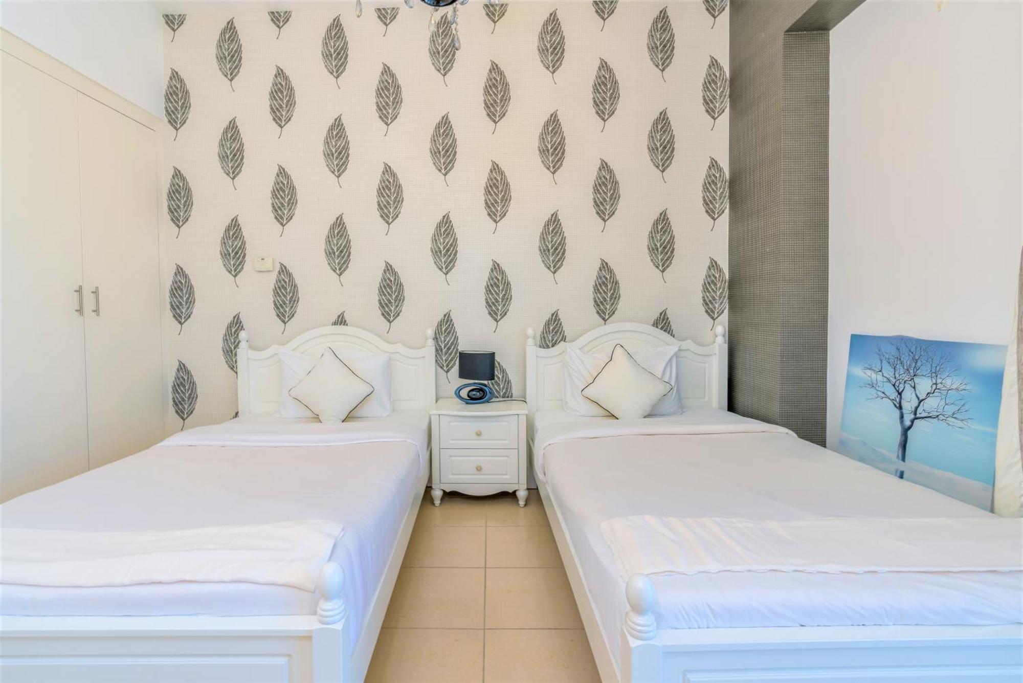 Appartement Stunning Front Eye View Jbr *
